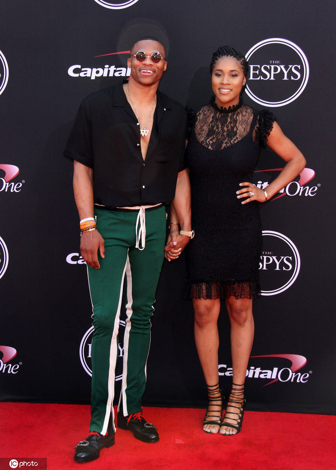 与此同时 与此同时