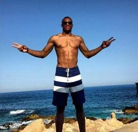 球与快速反 球与快速反